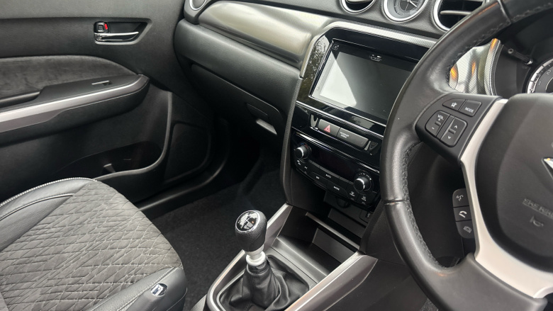 Suzuki Vitara 1.4 Boosterjet 48V Hybrid SZ5 5dr Petrol Estate